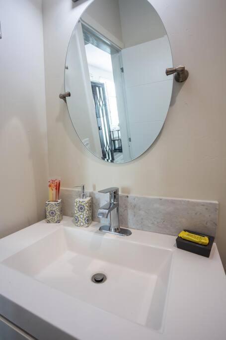 Prime Location - Awesome View -1 Bedroom Apartment سان دييغو المظهر الخارجي الصورة